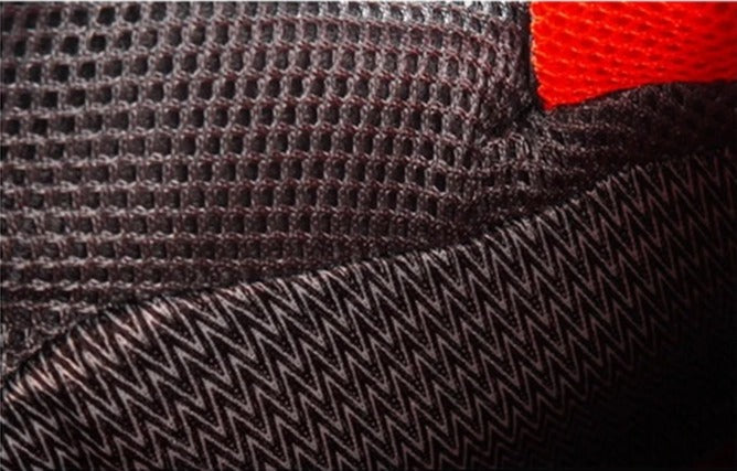 Trekking shoes, non-slip